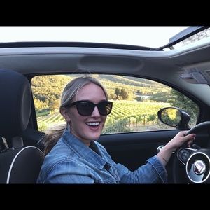 Meet your Posher, Angela